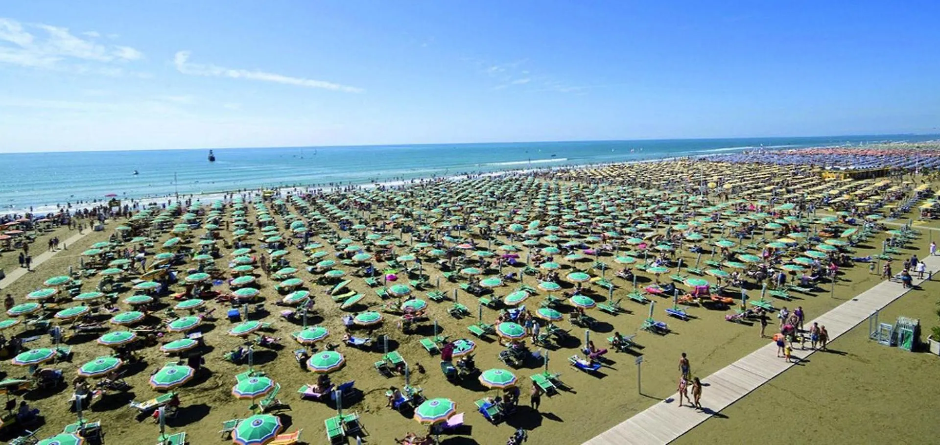 Bright Garden Apartment Near The Sea Bibione Olaszország